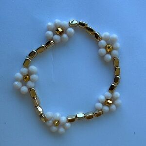 Source Unknown Gold and Cream Floral Bracelet